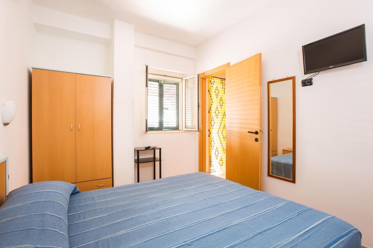 One Love Apartments Lupetto エクステリア 写真