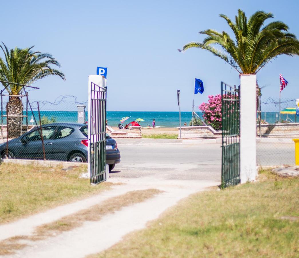 One Love Apartments Lupetto エクステリア 写真